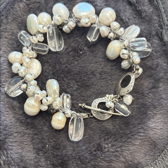 Silpada Jewelry - Silpada Elegant 925 Silver toggle and pearl & clear glass beads Bracelet
